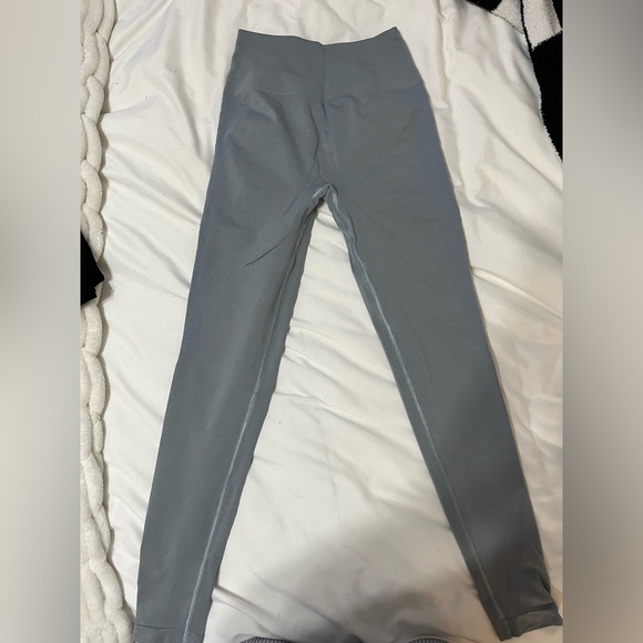 Alphalete Amplify leggings - Picture 2 of 3